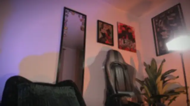 Chatroom XXX en direct de TigerStripes1_