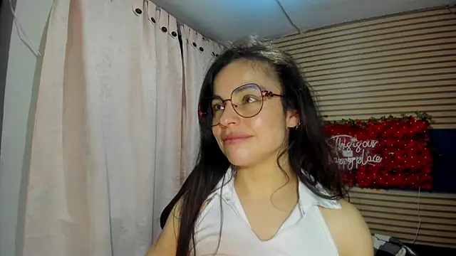 rosse_2504 – Naživo XXX chat