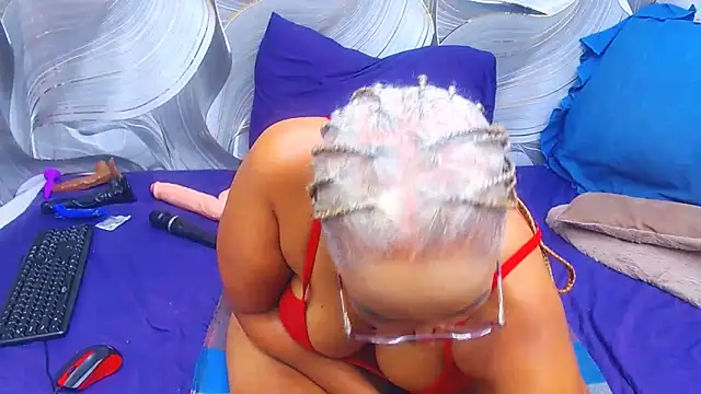 Brookylynbrownxx's Webcam Show