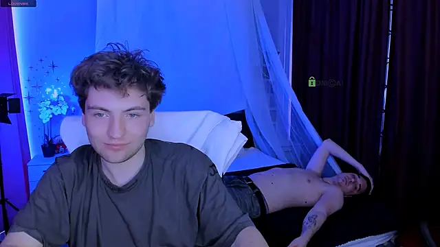 XXX chat uživo modela joseph_bear_