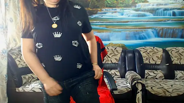 MoistMady – Live XXX-chat