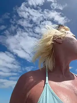 Pokazy przed kamerką – TiffaneyLove