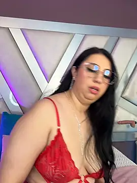 Ashleeyprincess01 网络视讯表演