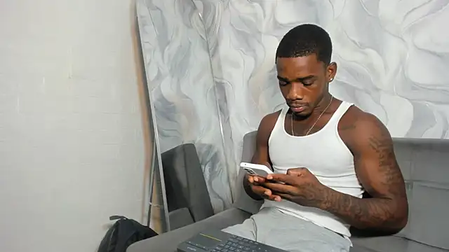 aron_clark Live XXX Chat