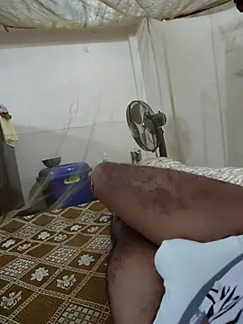 DIRTY_SMEGMA_DICK_4_PIGS: διαδικτυακό σόου στην κάμερα