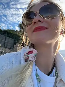 แชท XXX สดของ Weettyy