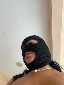 Kacaah Adlı Modelin Web Kamerası Şovu