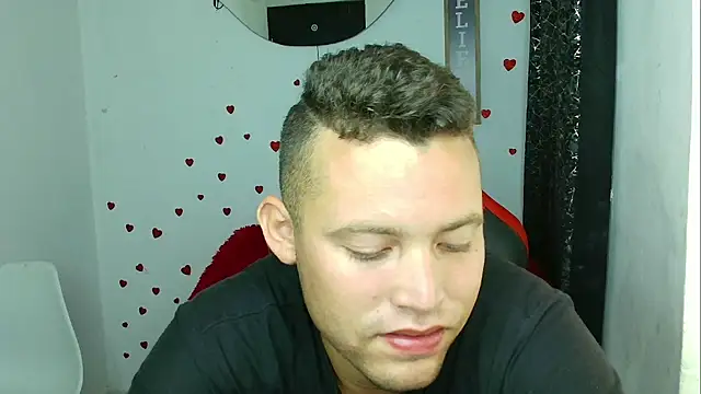 sven_fox723 webkamerás műsora