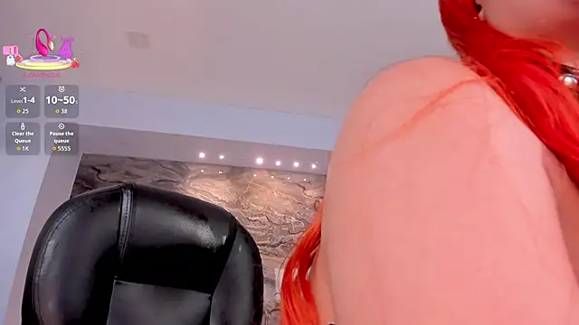 MadelineFox Chat XXX in diretta