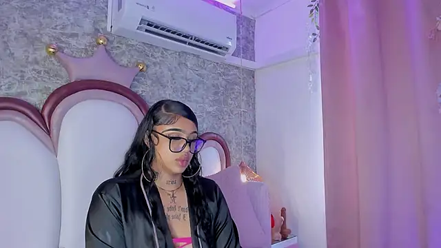 โชว์เว็บแคมของ Mia_Jansen