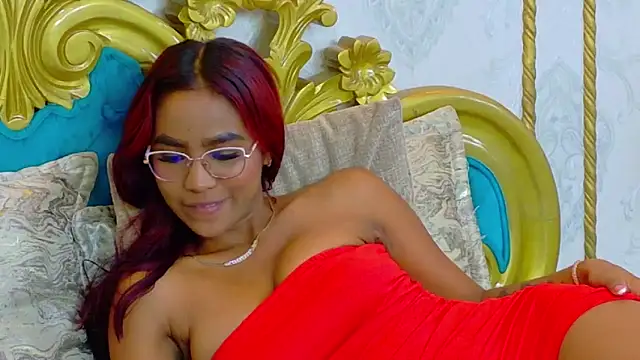 LucyLeah Chat XXX in diretta