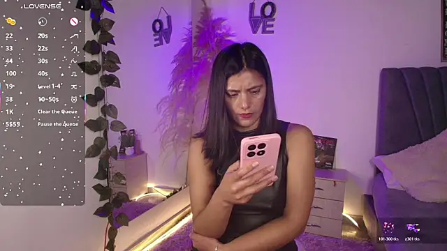 miaoconell Adlı Modelin Canlı XXX Sohbeti