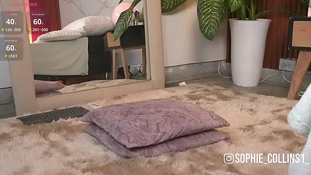 SophieCollins_1 Adlı Modelin Canlı XXX Sohbeti