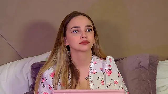 AnitaVenture Adlı Modelin Web Kamerası Şovu