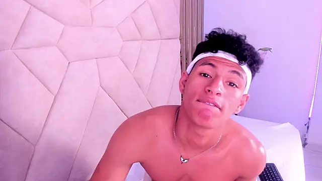 Živý XXX chat DomenicoRey