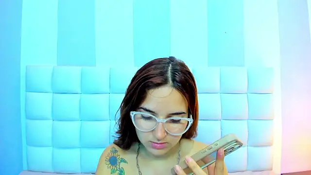 Živý XXX chat teresasroom_