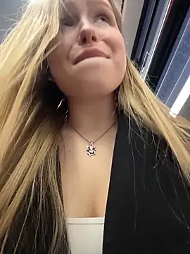 Chatroom XXX en direct de Liza_risky