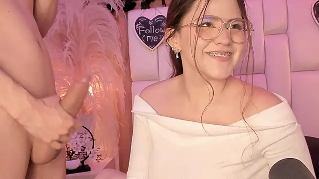 Daphne_And_Roger Adlı Modelin Web Kamerası Şovu