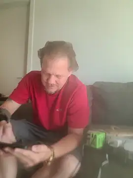 Chat +18 de yourMasterisBored ao vivo