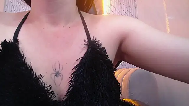 Erika_Suarez_b – Live XXX-chat