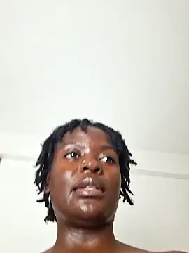 bustytemptress1のライブXXXチャット