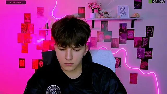 travis_wolf_ 即時 XXX 聊天