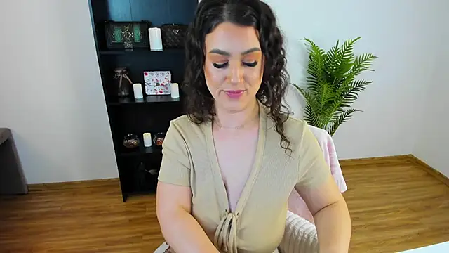 khloe_starrr Adlı Modelin Canlı XXX Sohbeti