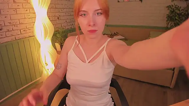 miraiakikのライブXXXチャット