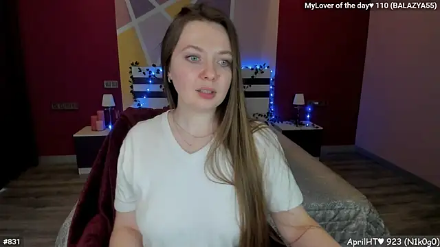 LizaGost Adlı Modelin Canlı XXX Sohbeti