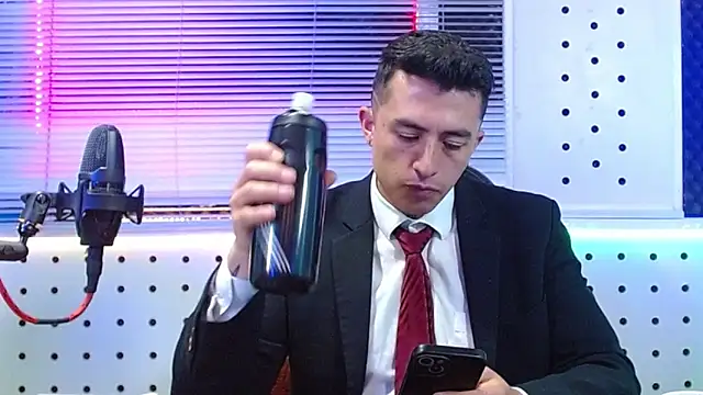 Godofcumxxx Chat XXX in diretta