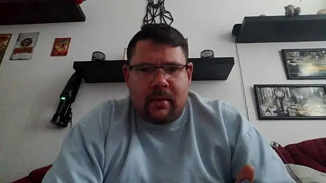 Show modela sexykevin17cm na web-kameri