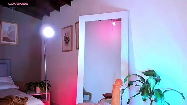 SalomeStorm_ লাইভ XXX চ্যাট