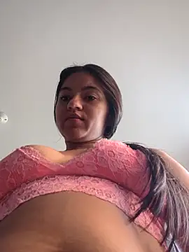 Chat XXX en directo de DulceCaroX