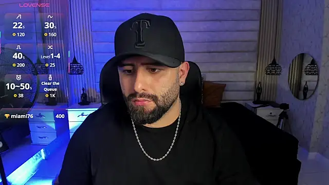 jhon_bear03's Webcam Show