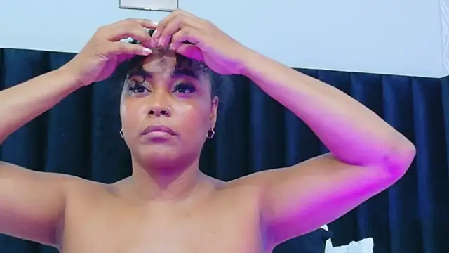 colombiamommy's Live XXX Chat