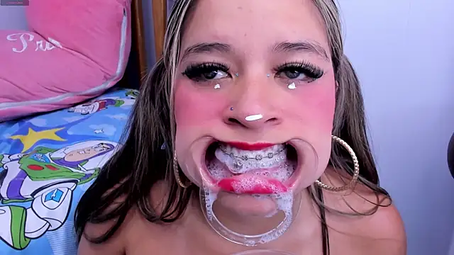 miss__evolet – Naživo XXX chat