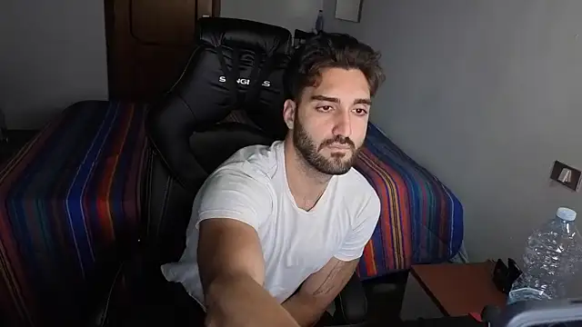 Al3xox02 Adlı Modelin Canlı XXX Sohbeti