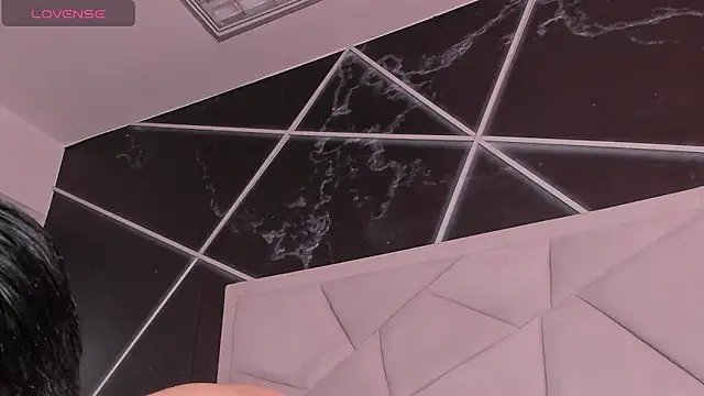 Pokazy przed kamerką – AerumChae