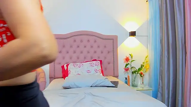 Paulynavera Chat XXX live