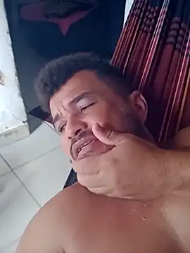 Chat +18 de tarra122 ao vivo