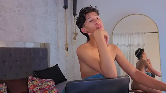 dave_eliot: απευθείας συνομιλία ΧΧΧ