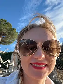 XXX chat uživo modela Weettyy