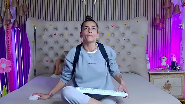 PlayfulShow – Naživo XXX chat