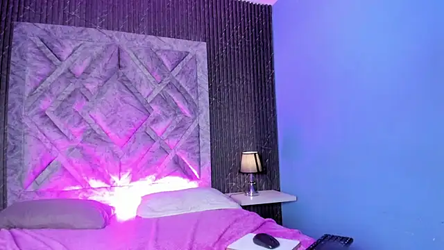 แชท XXX สดของ TaylorBloom