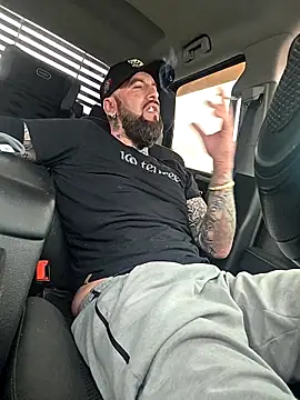 Beardedtattood webcam show