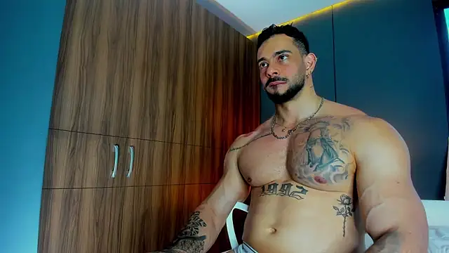 massimo_visconti – Naživo XXX chat