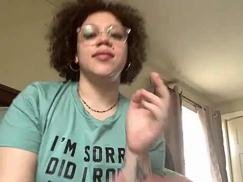 QueenNuttCollector 라이브 XXX 채팅