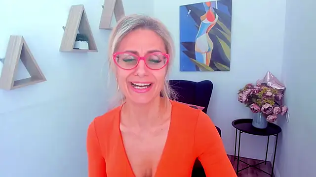 MuseOfStage's Live XXX Chat