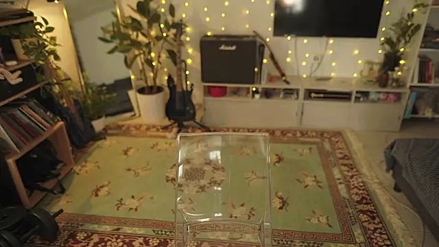 Pokazy przed kamerką – RusBradPitt