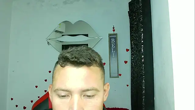 sven_fox723 Pertunjukan Webcam